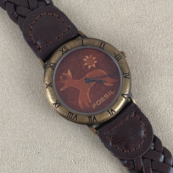 Vintage FOSSIL Buck Deer with Antlers and 5 Legs Leather Dial - Picture 3 of 9